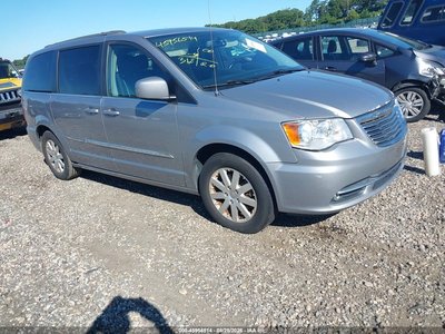 2C4RC1BG2GR****** 2016 Chrysler Town & Country