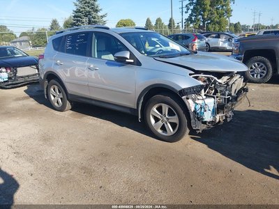 2T3RFREV7EW****** 2014 Toyota RAV4