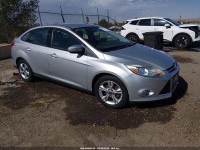 1FAHP3F2XCL****** 2012 Ford Focus