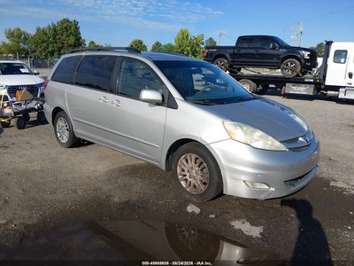 5TDYK4CC2AS****** 2010 Toyota Sienna