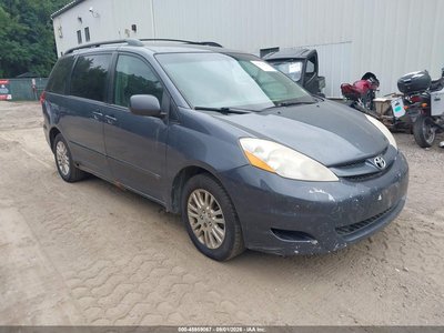 5TDDK4CC9AS****** 2010 Toyota Sienna