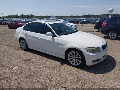 WBAPK7G50BN****** 2011 BMW 3 Series