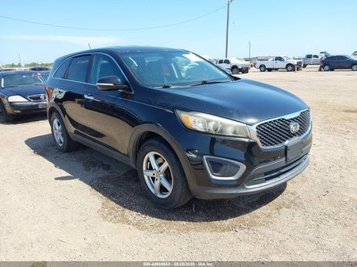 5XYPG4A31GG****** 2016 Kia Sorento