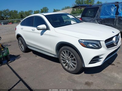 WDC0J4KB7KF****** 2019 Mercedes-Benz GLC-Class