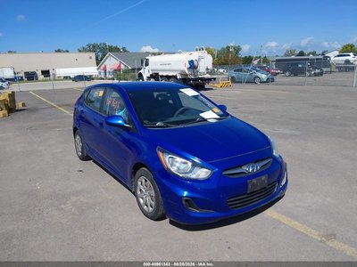 KMHCT5AE7CU****** 2012 Hyundai Accent