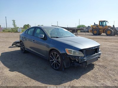 YV126MFL3J2****** 2018 Volvo S60