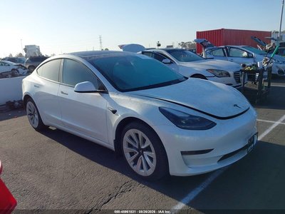 5YJ3E1EA7NF****** 2022 Tesla Model 3