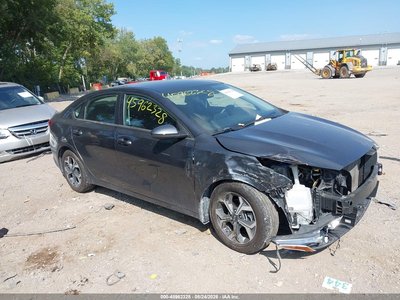 3KPF24AD0ME****** 2021 Kia Forte