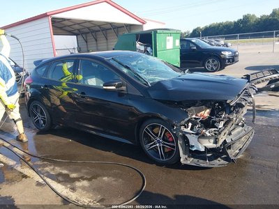 1FADP3L91GL****** 2016 Ford Focus St
