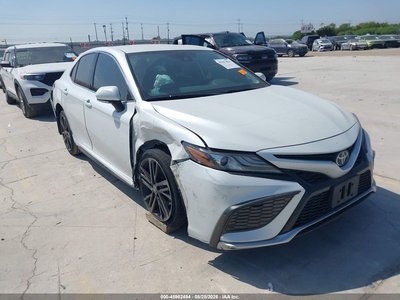 4T1K61AK6MU****** 2021 Toyota Camry