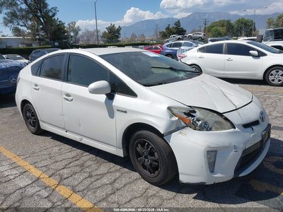 JTDKN3DU7E1****** 2014 Toyota Prius
