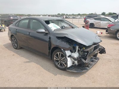 3KPF24AD2RE****** 2024 Kia Forte