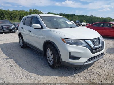 KNMAT2MV6HP****** 2017 Nissan Rogue
