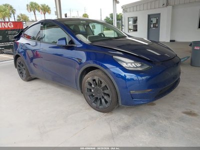 5YJYGDEE0LF****** 2020 Tesla Model Y