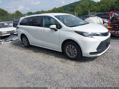 5TDKSKFC2RS****** 2024 Toyota Sienna
