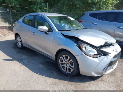 2017 Toyota Yaris