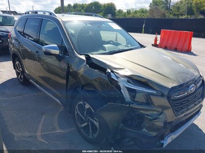 JF2SKARC7NH****** 2022 Subaru Forester