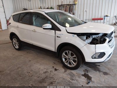 1FMCU9GD2KU****** 2019 Ford Escape