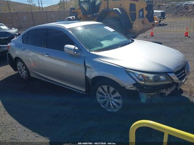 1HGCR2F76DA****** 2013 Honda Accord