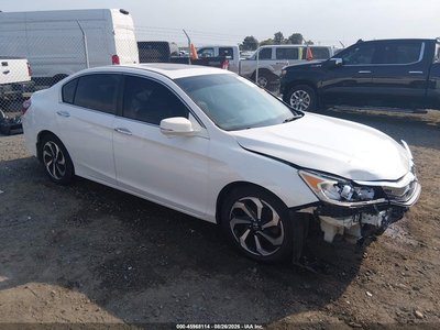 1HGCR2F88GA****** 2016 Honda Accord