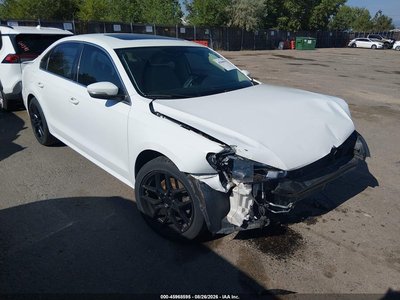 1VWBV7A33FC****** 2015 Volkswagen Passat