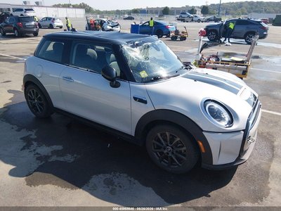 WMW13DJ09N2****** 2022 MINI Hardtop