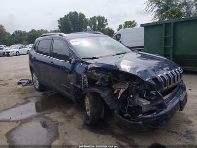 1C4PJLCB7JD****** 2018 Jeep Cherokee