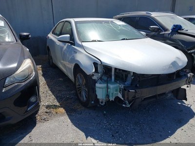2016 Toyota Camry Hybrid