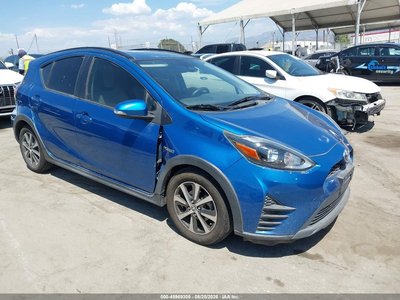 JTDKDTB33J1****** 2018 Toyota Prius C