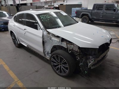 5UX33DT02N9****** 2022 BMW X4