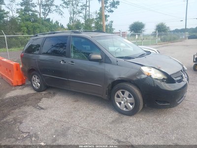 2004 Toyota Sienna