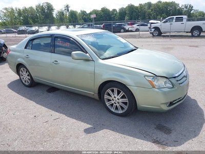 4T1BK36B45U****** 2005 Toyota Avalon