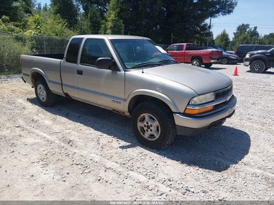 1GCDT19W328****** 2002 Chevrolet S-10