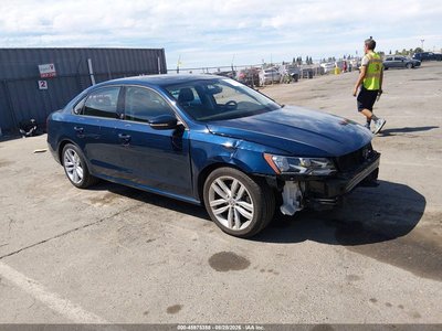 1VWLA7A36KC****** 2019 Volkswagen Passat