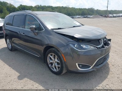2C4RC1EGXJR****** 2018 Chrysler Pacifica