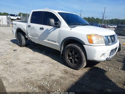 1N6BA0EC0DN****** 2013 Nissan Titan