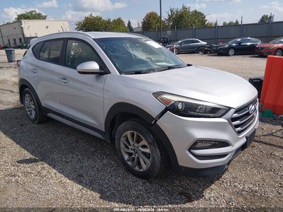 KM8J3CA44HU****** 2017 Hyundai Tucson