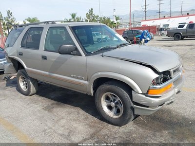 1GNCS13X84K****** 2004 Chevrolet Blazer