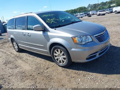 2C4RC1BG3GR****** 2016 Chrysler Town & Country