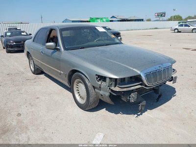 2MEFM74W4YX****** 2000 Mercury Grand Marquis