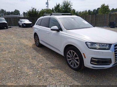 WA1LHAF73JD****** 2018 Audi Q7