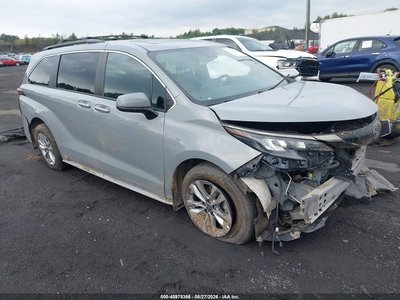 5TDASKFC2NS****** 2022 Toyota Sienna Hybrid