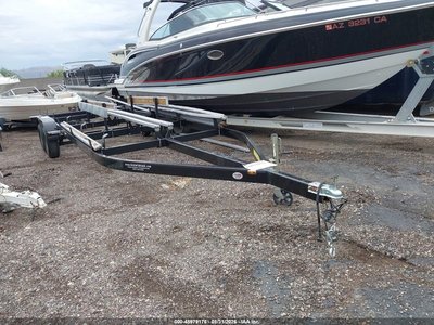 1L8TCSVH5JA****** 2018 EZ Loader Boat Trailers APT