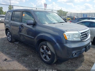 5FNYF4H33FB****** 2015 Honda Pilot