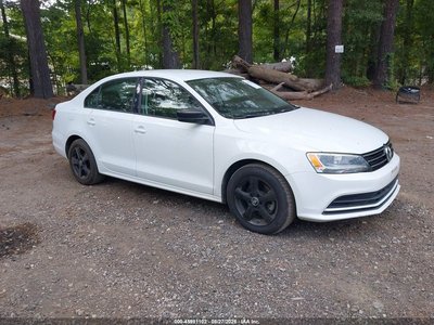 3VWD17AJ5FM****** 2015 Volkswagen Jetta