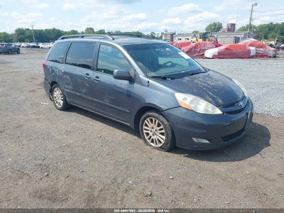2010 Toyota Sienna
