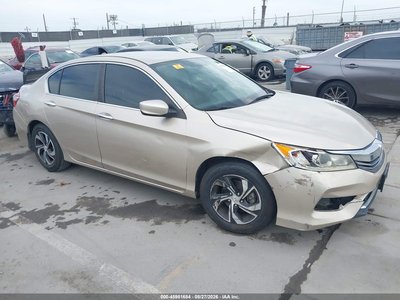 1HGCR2F33HA****** 2017 Honda Accord