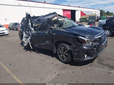 JF2SKAUC2KH****** 2019 Subaru Forester