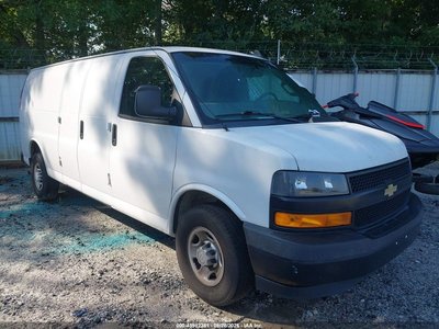 1GCWGBFP1J1****** 2018 Chevrolet Express 2500