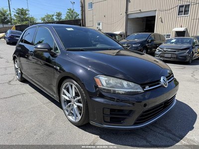 WVWWF7AU4HW****** 2017 Volkswagen Golf R